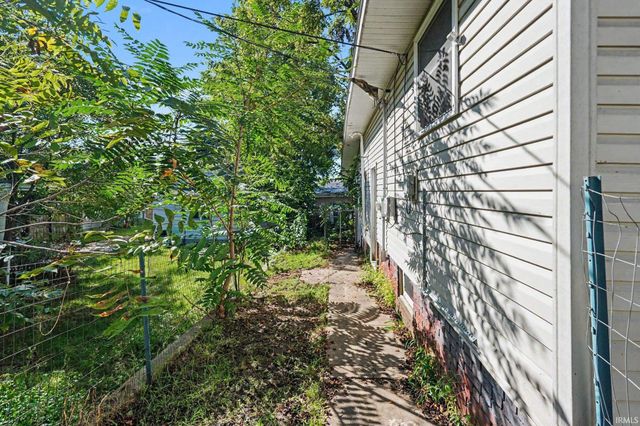 708 Liberty Drive, Mishawaka, IN 46545