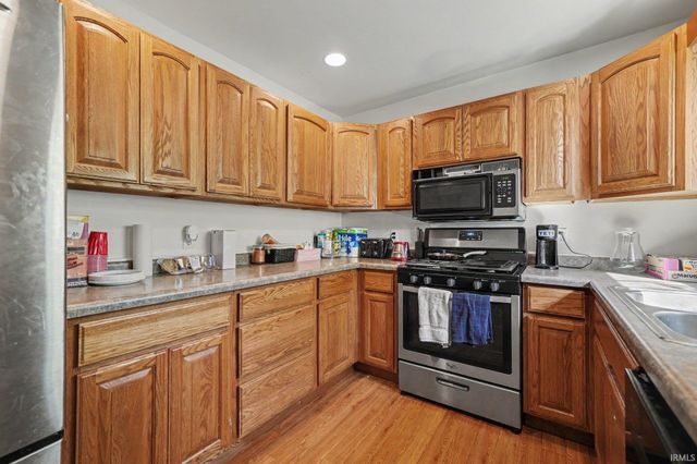 708 Liberty Drive, Mishawaka, IN 46545