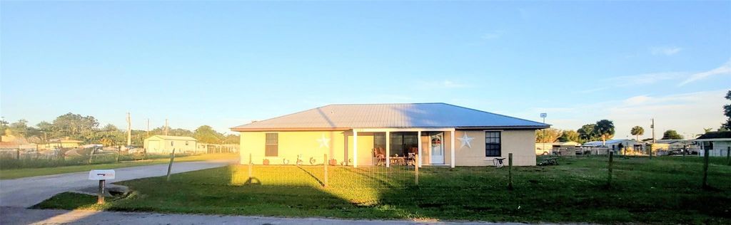 1153 Jerdik Drive, Moore Haven, FL 33471