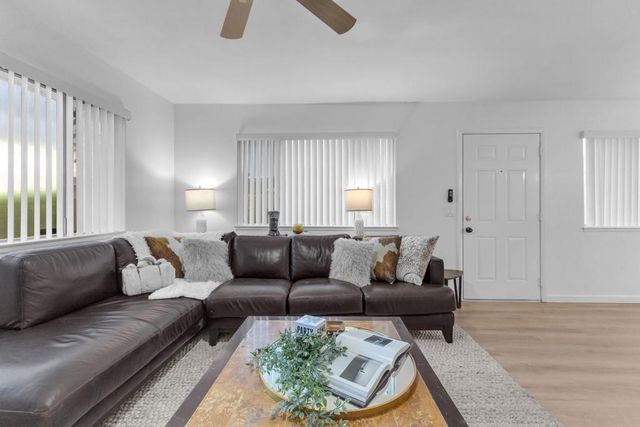 72682 Thrush Road 1, Palm Desert, CA 92260