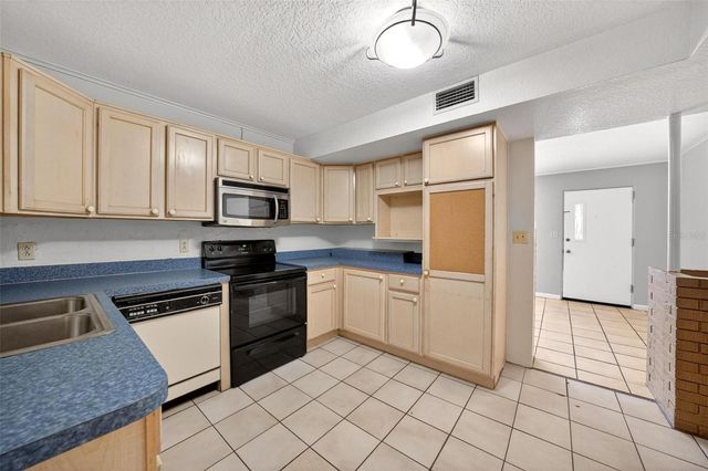 715 S RANDOLPH AVENUE, Kissimmee, FL 34741