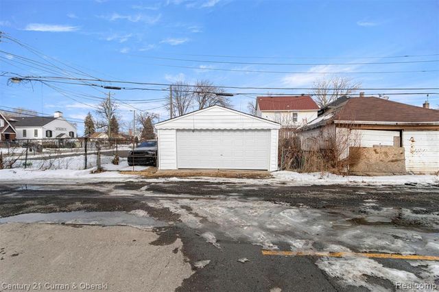 53 W Charlotte Street, Ecorse, MI 48229