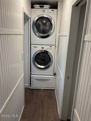 86 Riley Cove Road, Malta, NY 12020