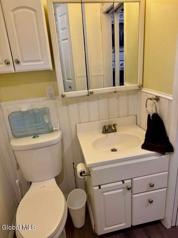 86 Riley Cove Road, Malta, NY 12020