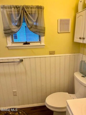 86 Riley Cove Road, Malta, NY 12020