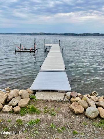 86 Riley Cove Road, Malta, NY 12020