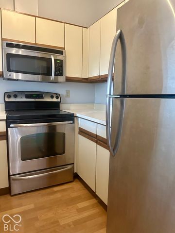 920 E 62nd Street M14, Indianapolis, IN 46220