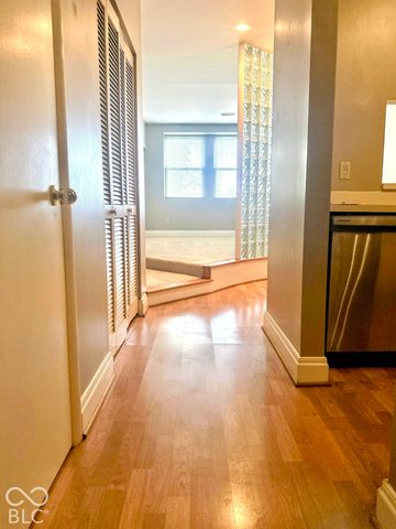 920 E 62nd Street M14, Indianapolis, IN 46220