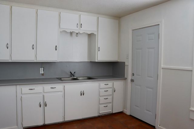 1511 36th Street, Lubbock, TX 79412