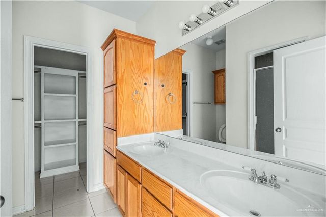 3036 Scottland Drive, Edinburg, TX 78539