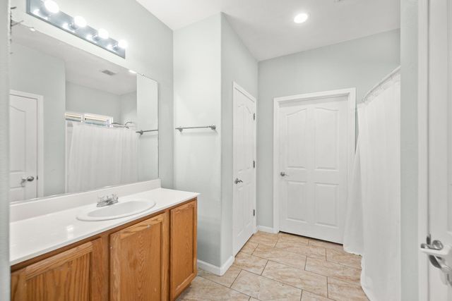 4343 Bluebell Ave, Olivehurst, CA 95961