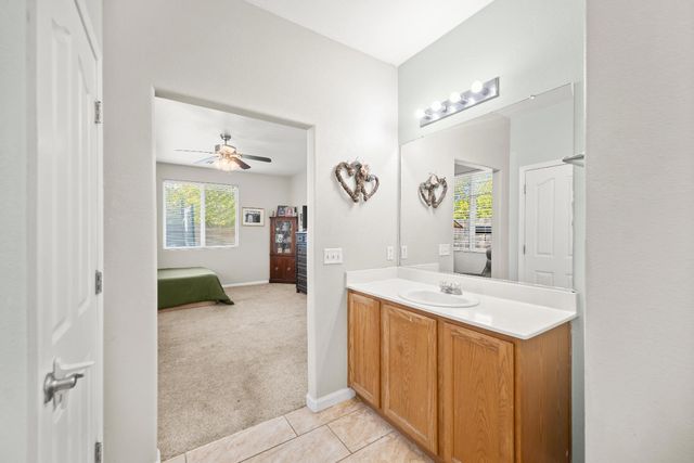 4343 Bluebell Ave, Olivehurst, CA 95961