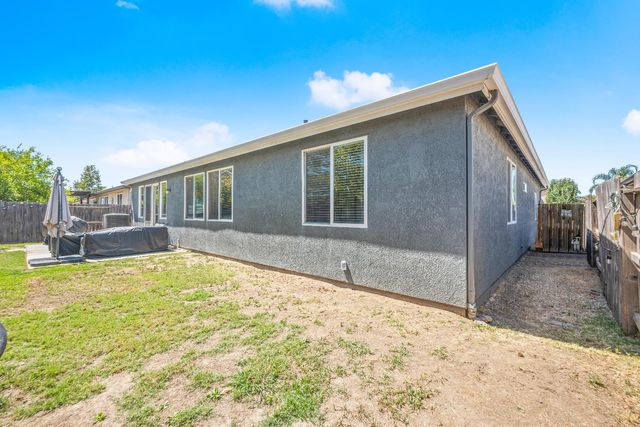 4343 Bluebell Ave, Olivehurst, CA 95961