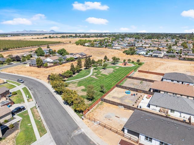 4343 Bluebell Ave, Olivehurst, CA 95961