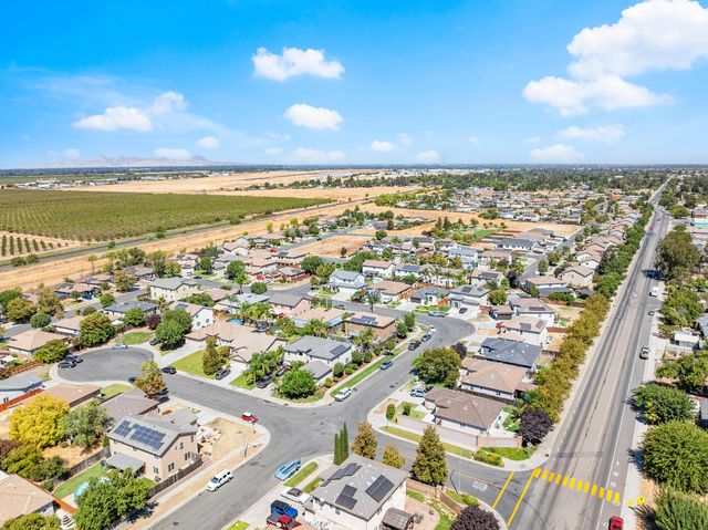 4343 Bluebell Ave, Olivehurst, CA 95961