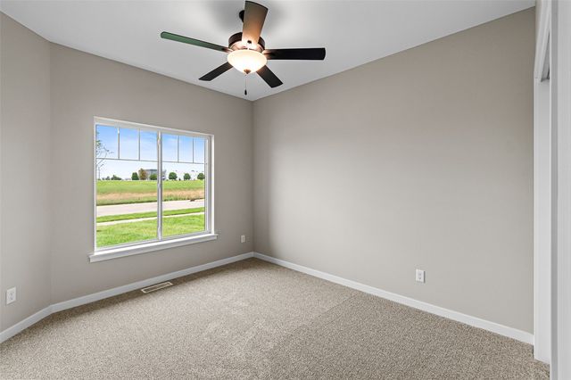 3056 Ridgeview Circle, Coralville, IA 52241