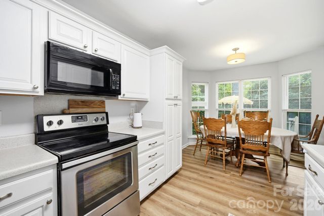 1008 Raywood Court, Matthews, NC 28104