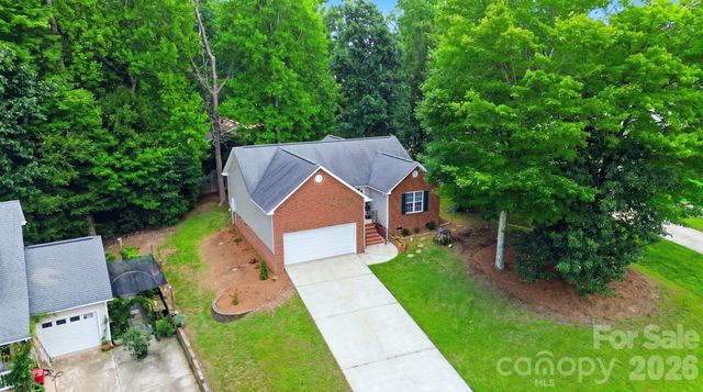 1008 Raywood Court, Matthews, NC 28104