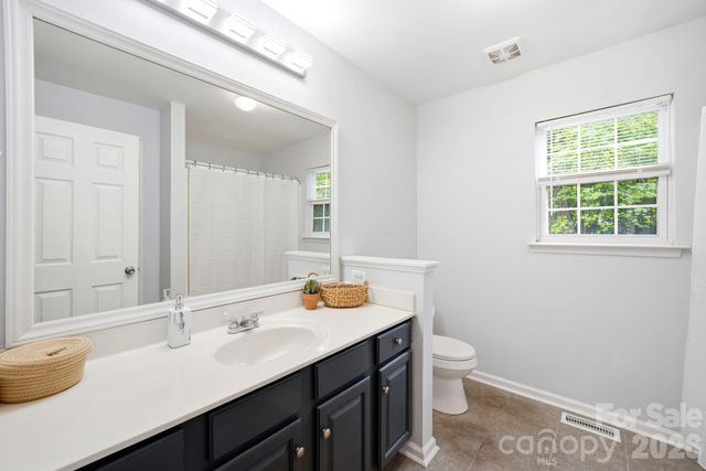 1008 Raywood Court, Matthews, NC 28104