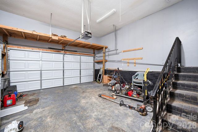 1008 Raywood Court, Matthews, NC 28104