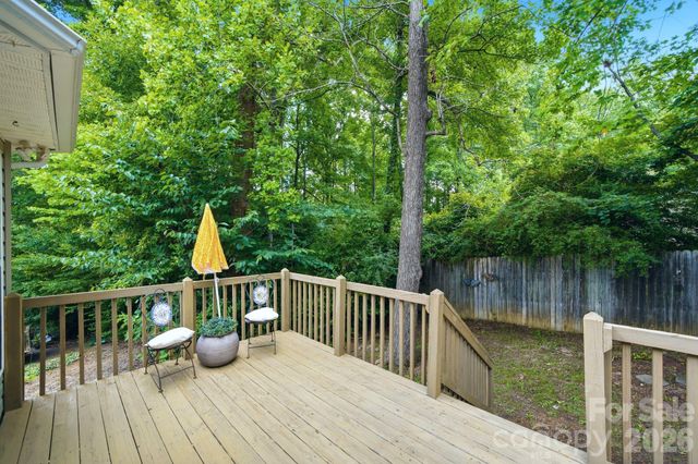 1008 Raywood Court, Matthews, NC 28104