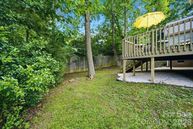 1008 Raywood Court, Matthews, NC 28104
