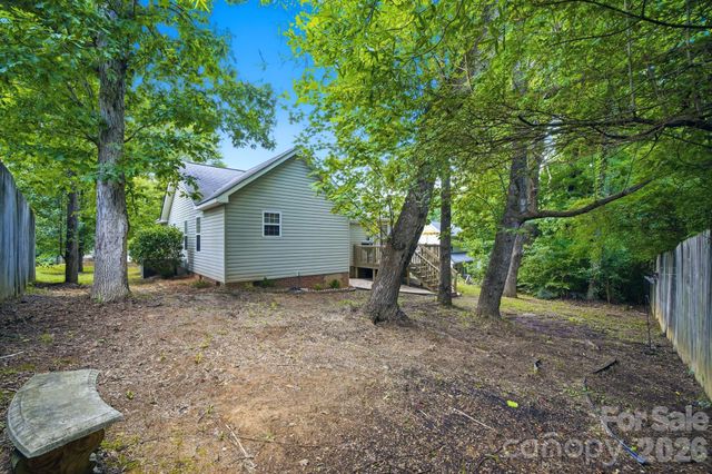 1008 Raywood Court, Matthews, NC 28104
