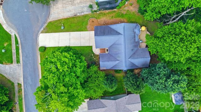 1008 Raywood Court, Matthews, NC 28104