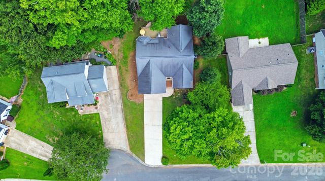 1008 Raywood Court, Matthews, NC 28104