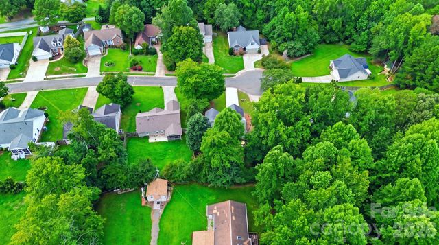 1008 Raywood Court, Matthews, NC 28104