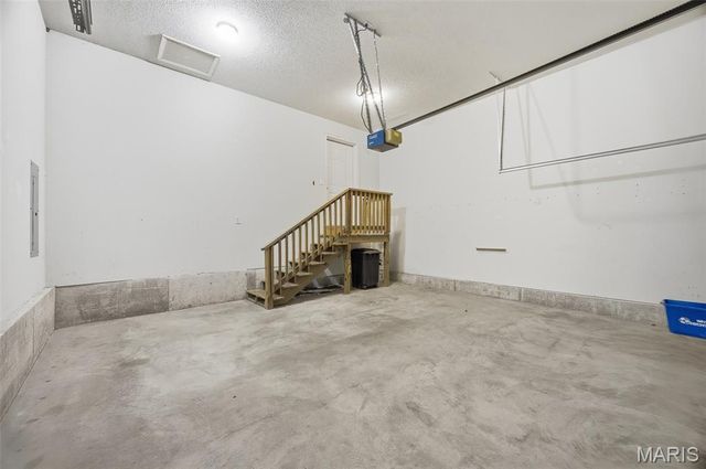 105 Hillcrest Court, St Robert, MO 65584