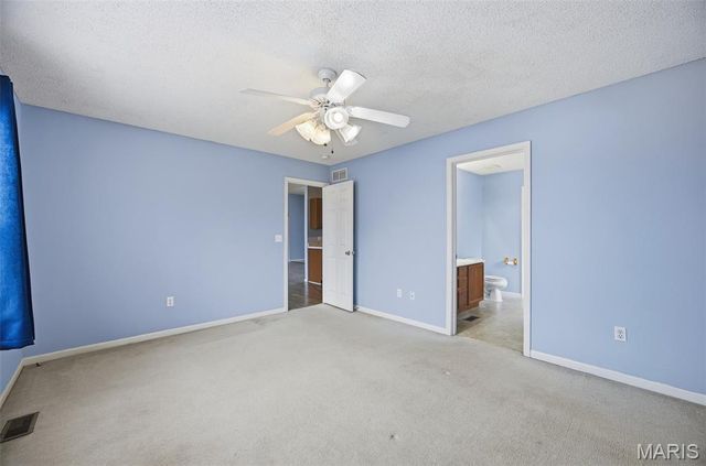 105 Hillcrest Court, St Robert, MO 65584