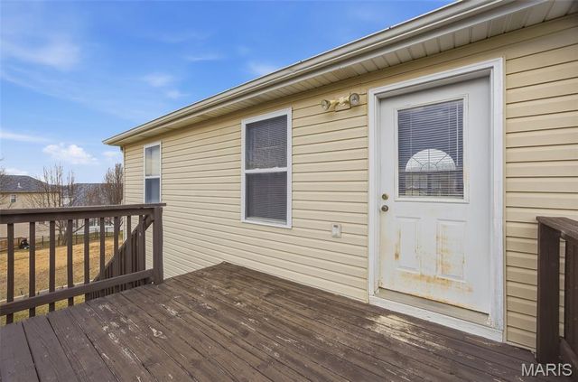 105 Hillcrest Court, St Robert, MO 65584