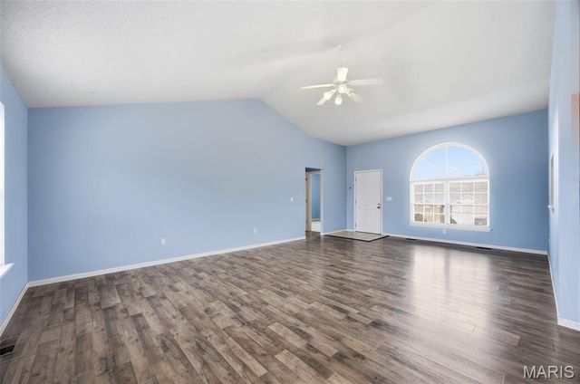 105 Hillcrest Court, St Robert, MO 65584