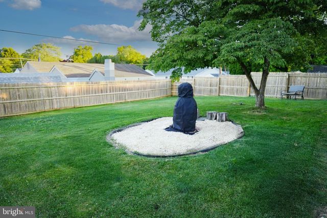 604 TRENTON RD, Fairless Hills, PA 19030