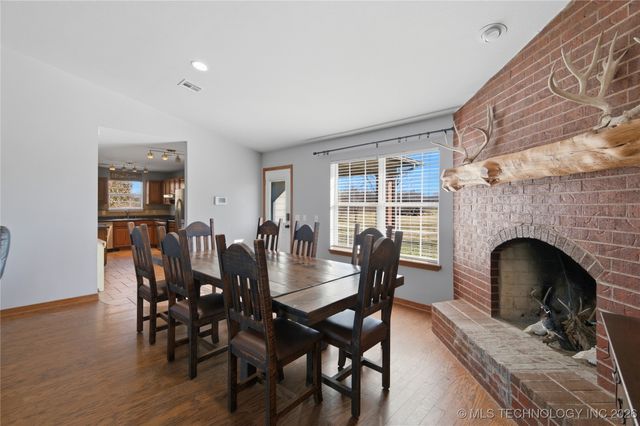 33986 E 157th Street S, Coweta, OK 74454