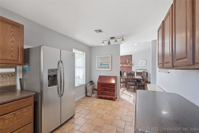 33986 E 157th Street S, Coweta, OK 74454