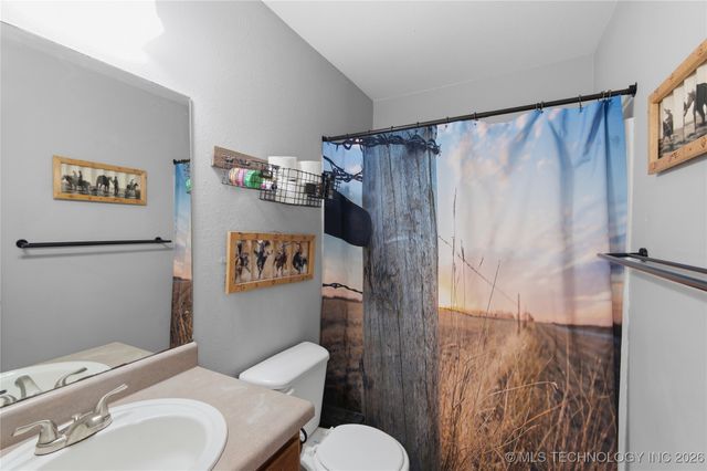 33986 E 157th Street S, Coweta, OK 74454