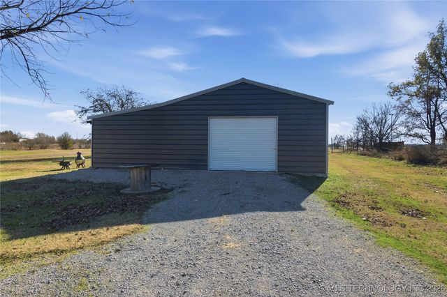 33986 E 157th Street S, Coweta, OK 74454