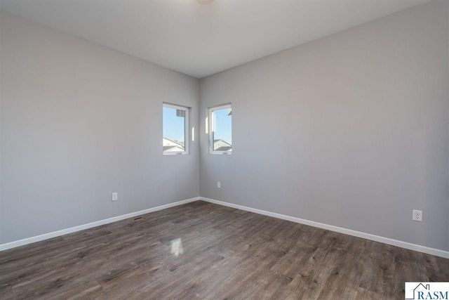 3201 & 3203 Noble Drive, Mankato, MN 56003