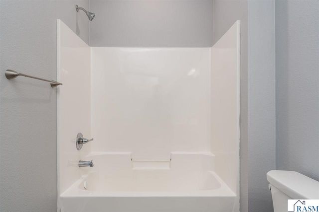 3201 & 3203 Noble Drive, Mankato, MN 56003