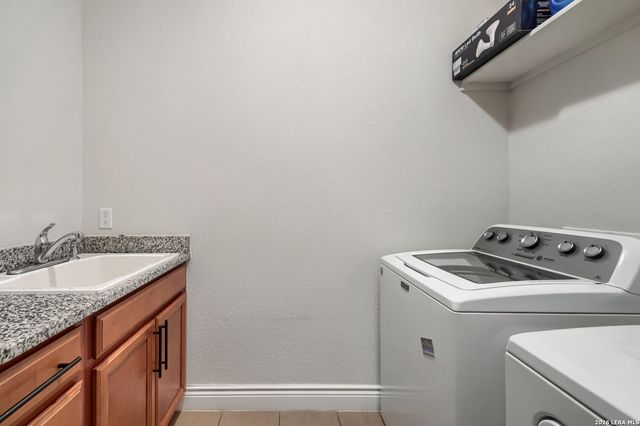 2724 Running Fawn, San Antonio, TX 78261