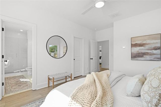 369 King's Landing, Hapeville, GA 30354