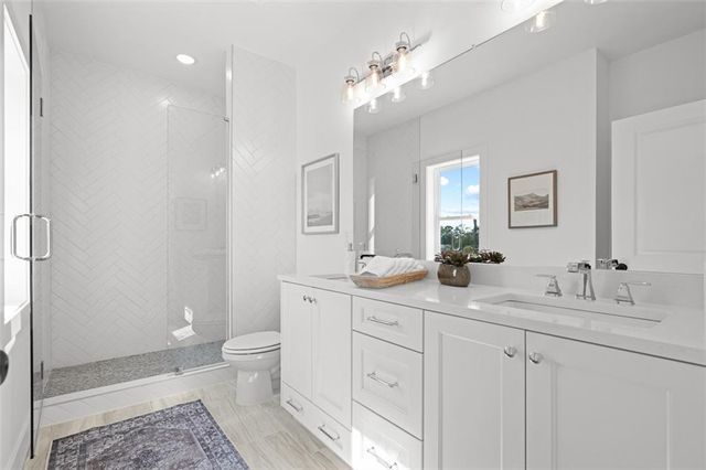 369 King's Landing, Hapeville, GA 30354