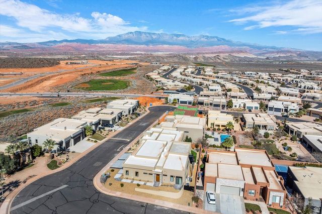 5496 W SAND RIDGE DR, Hurricane, UT 84737