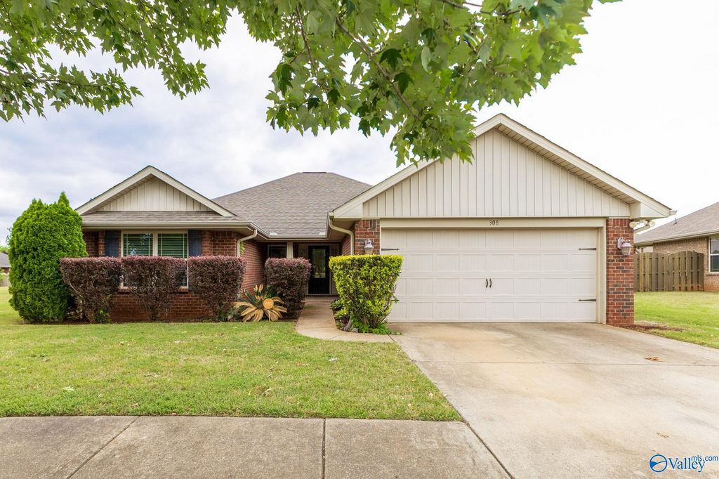 308 Bull Shoals Drive SW, Madison, AL 35756
