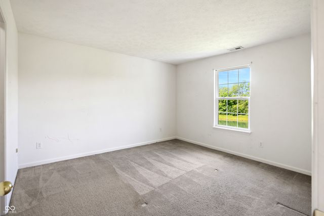 5682 W Port Drive, Mccordsville, IN 46055