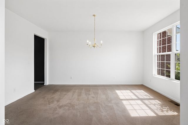 5682 W Port Drive, Mccordsville, IN 46055