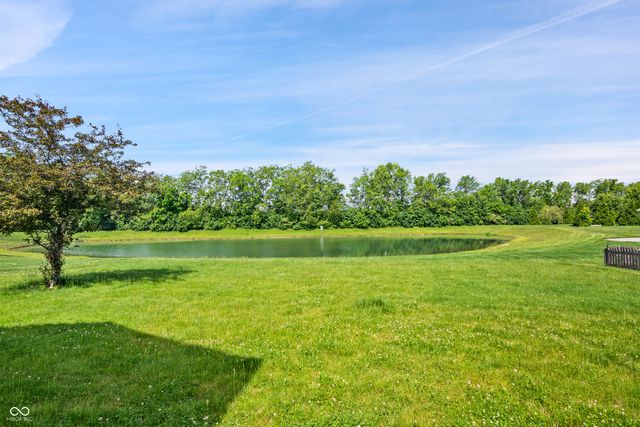5682 W Port Drive, Mccordsville, IN 46055