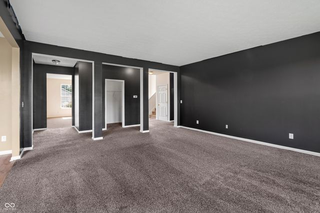5682 W Port Drive, Mccordsville, IN 46055
